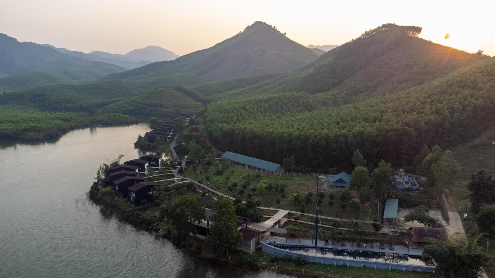 Nguyen Shack Retreat Resort Phong Nha Esterno foto